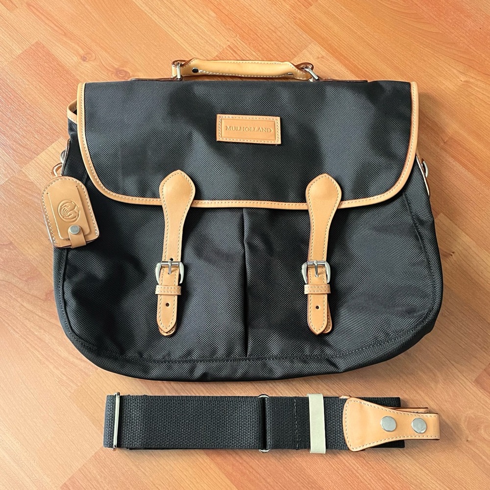 NWOT Mulholland Messenger Bag